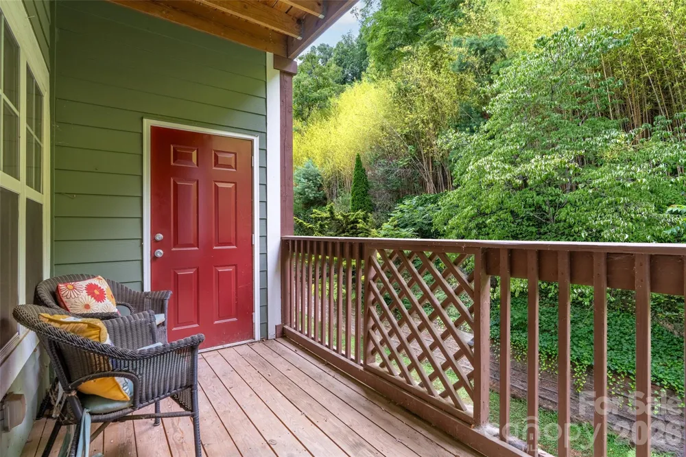 2000 Olde Eastwood Village Boulevard #C-206 Asheville, NC 28803