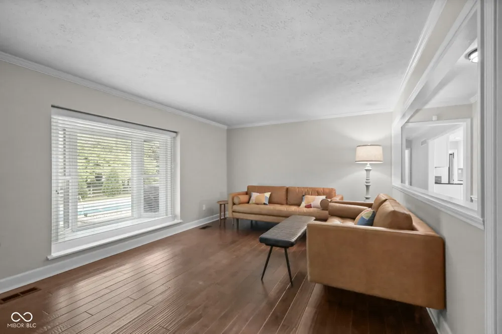 220 Governors Lane Zionsville, IN 46077