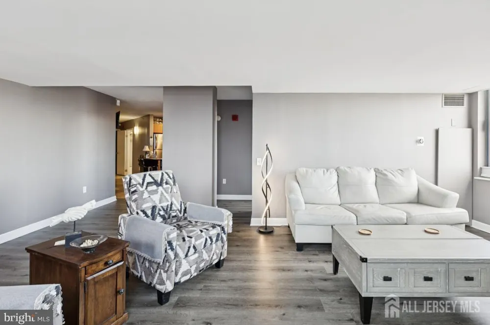 526 Pacific Avenue #207 Atlantic City, NJ 08401