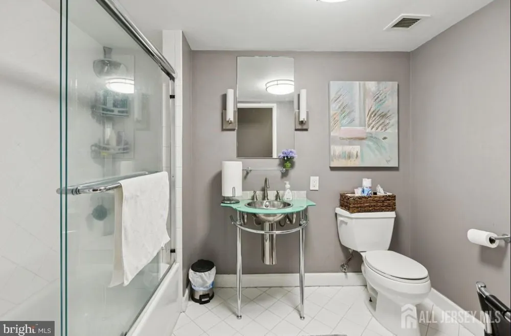 526 Pacific Avenue #207 Atlantic City, NJ 08401