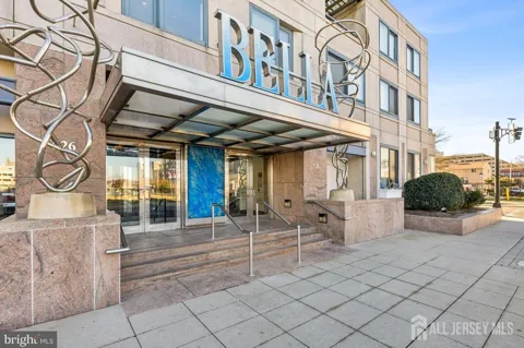 526 Pacific Avenue #207