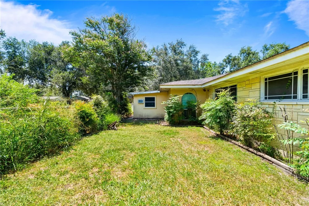 1306 Rose Drive Alice, TX 78332