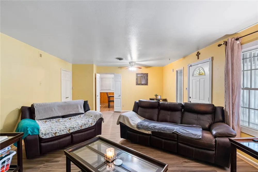 1306 Rose Drive Alice, TX 78332