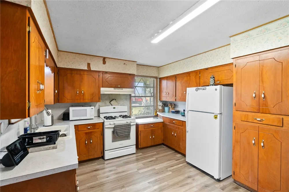104 Dahme Street Orange Grove, TX 78372