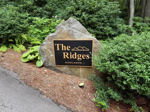 Historic Highlands Drive
