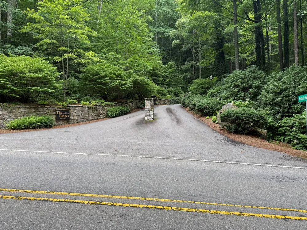Historic Highlands Drive Highlands, NC 28741