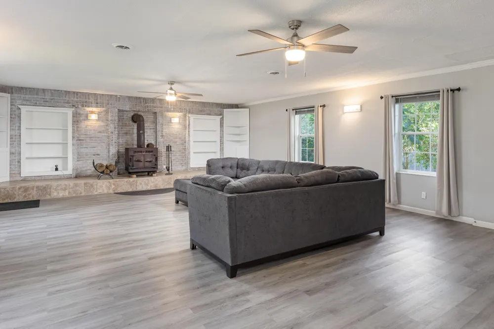 363 County Road 51 Riceville, TN 37370