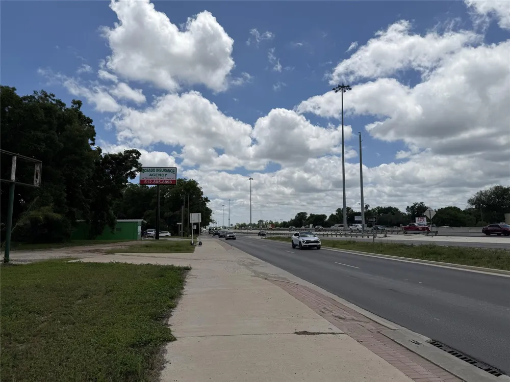 315 Linda Drive San Marcos, TX 78666