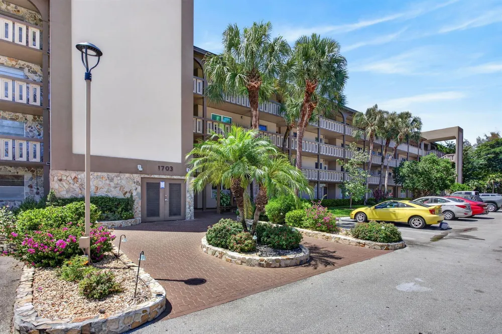 1703 Andros Isle #N3 Coconut Creek, FL 33066