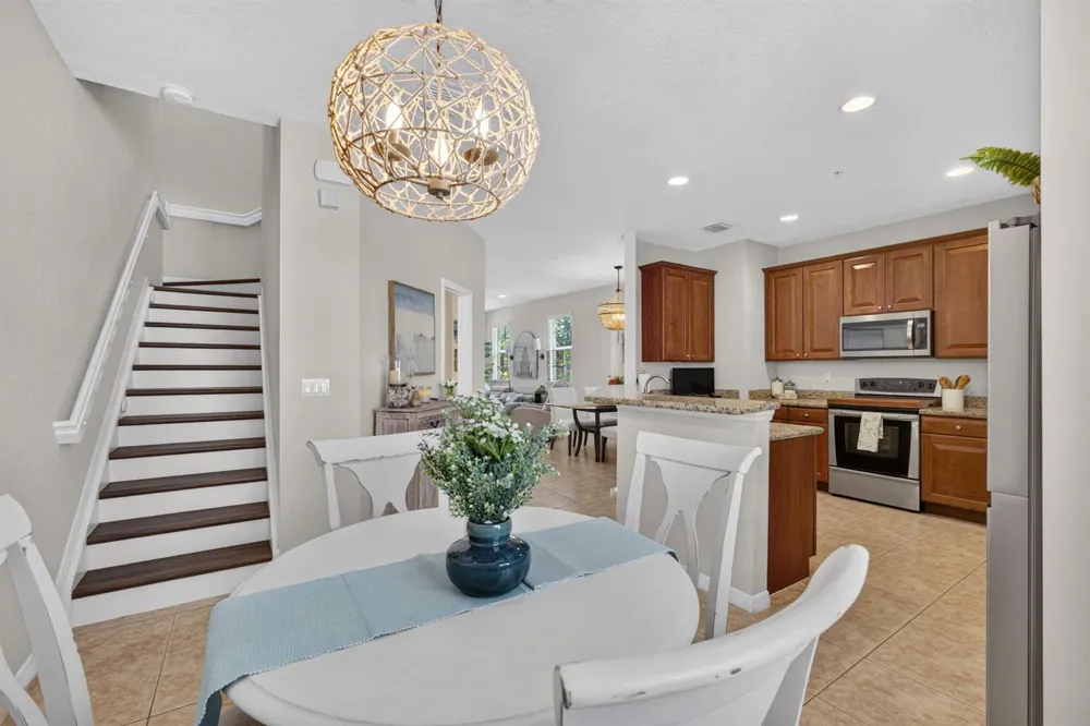 128 W Royal Palm Circle #101 Jupiter, FL 33458