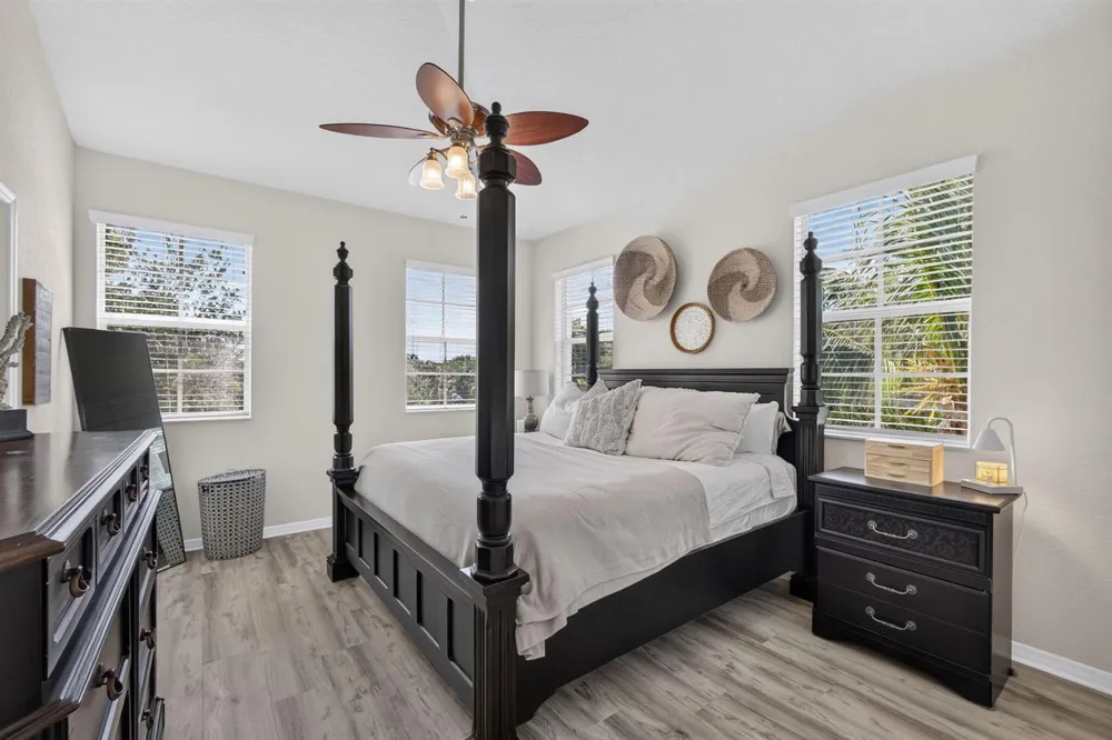 128 W Royal Palm Circle #101 Jupiter, FL 33458