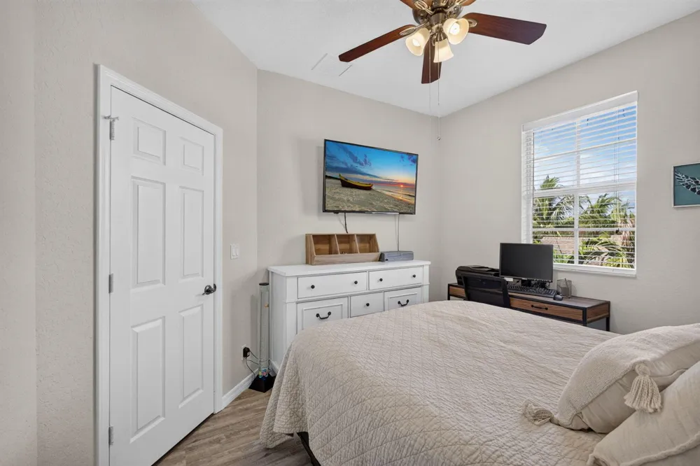 128 W Royal Palm Circle #101 Jupiter, FL 33458