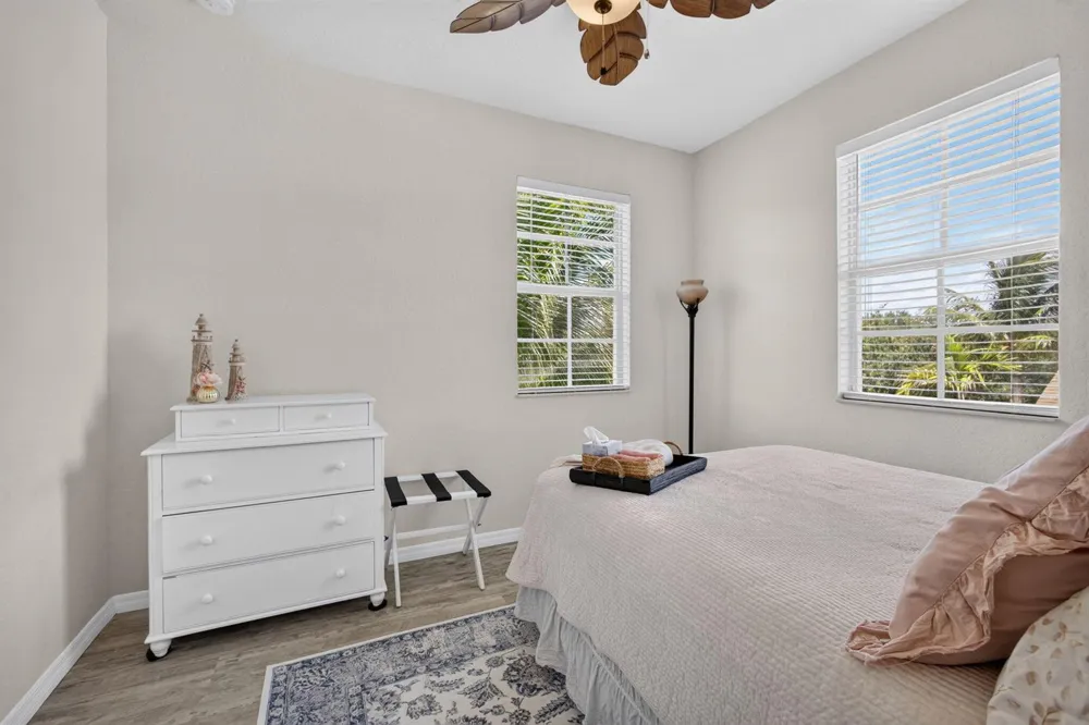128 W Royal Palm Circle #101 Jupiter, FL 33458