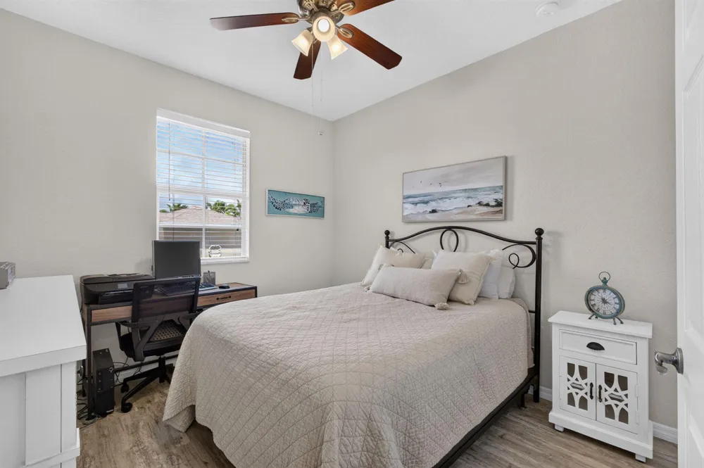 128 W Royal Palm Circle #101 Jupiter, FL 33458