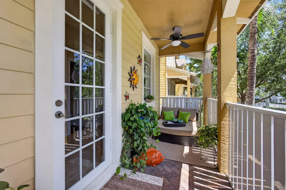 128 W Royal Palm Circle #101 Jupiter, FL 33458