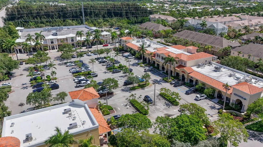 128 W Royal Palm Circle #101 Jupiter, FL 33458
