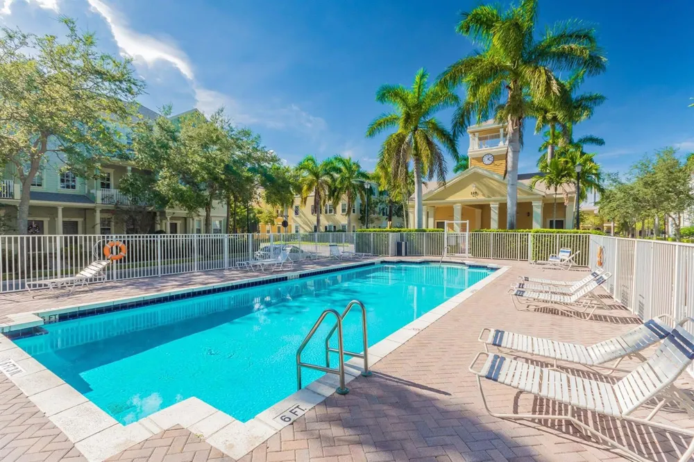 128 W Royal Palm Circle #101 Jupiter, FL 33458