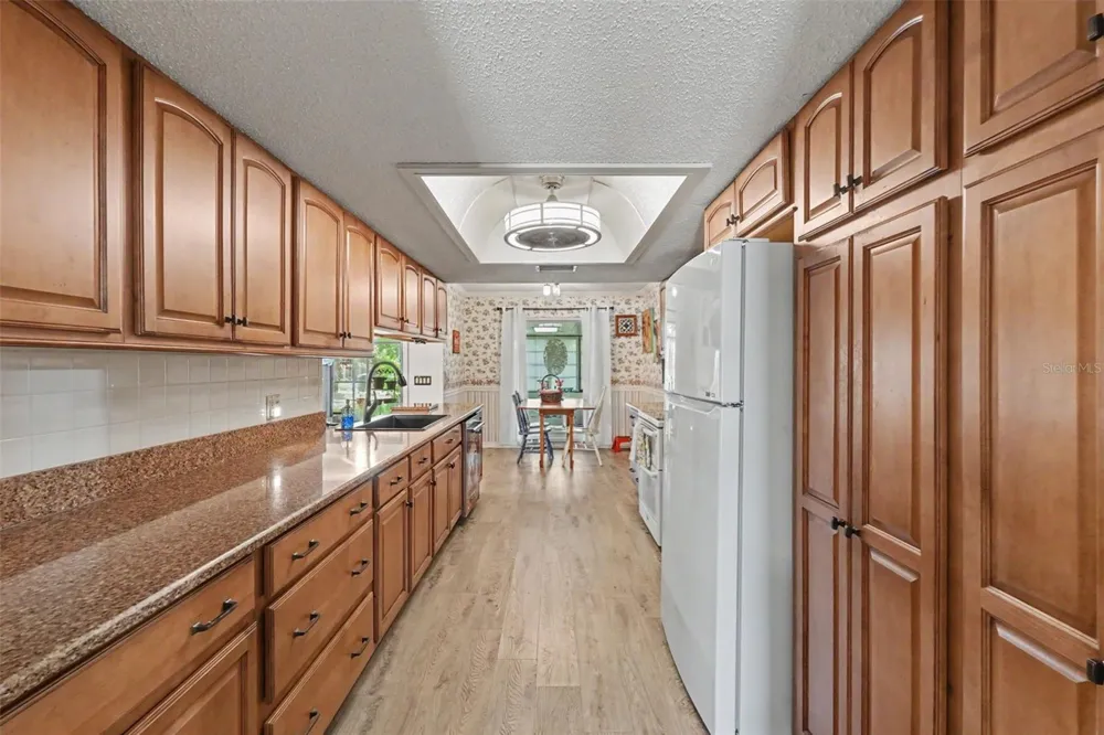 8251 EARLSHIRE LANE Spring Hill, FL 34606