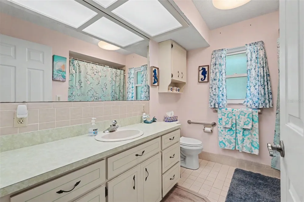 8251 EARLSHIRE LANE Spring Hill, FL 34606