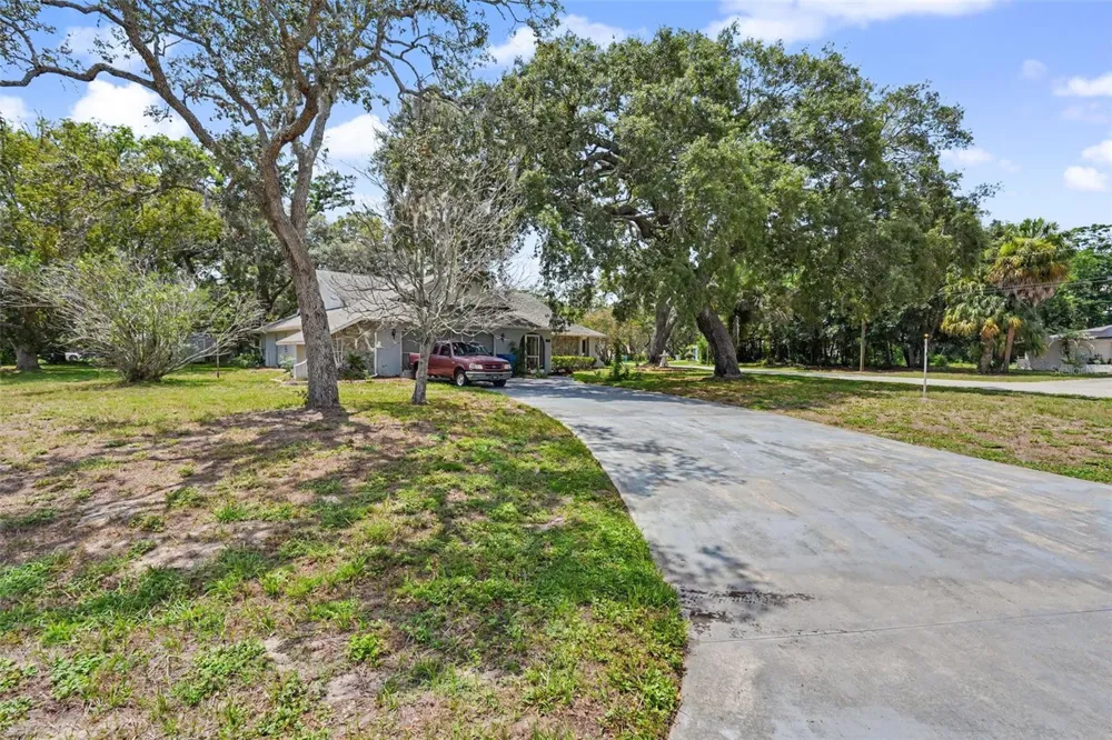 8251 EARLSHIRE LANE Spring Hill, FL 34606