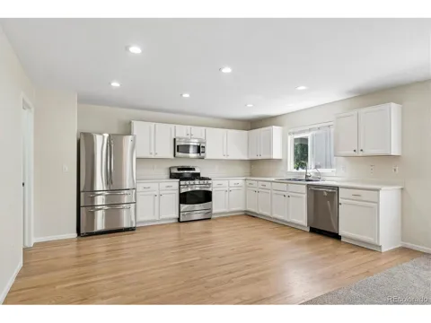 9849 Chatswood Trail