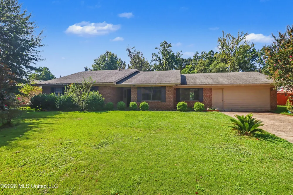 1307 Wisteria Lane Long Beach, MS 39560