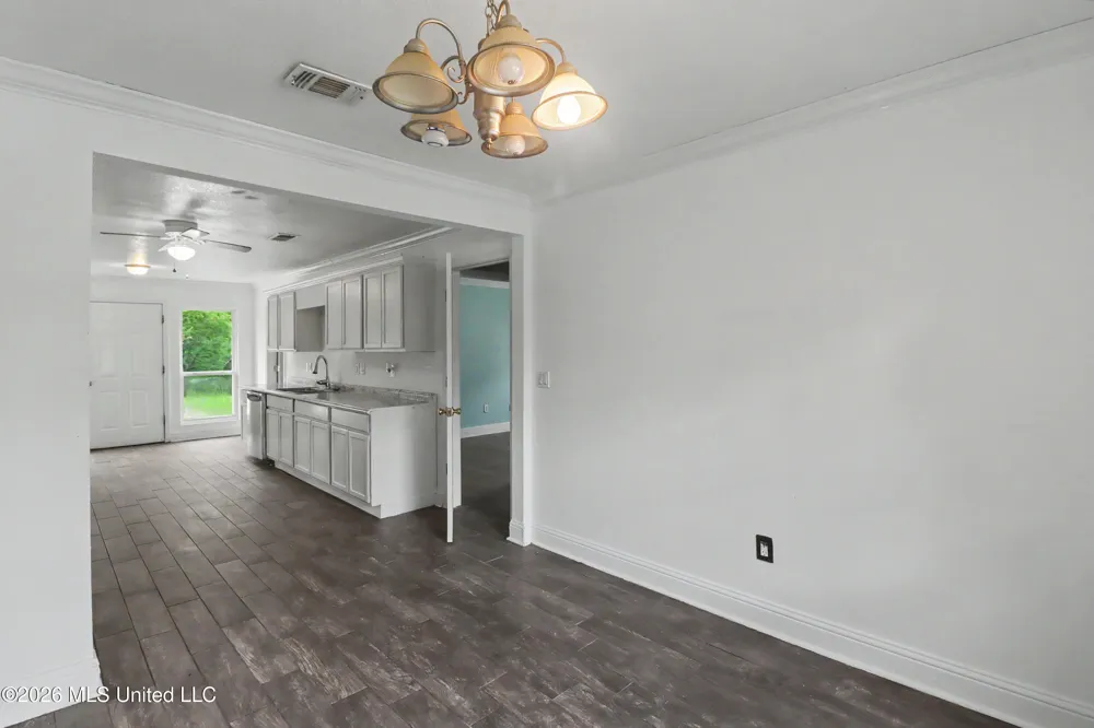 1307 Wisteria Lane Long Beach, MS 39560