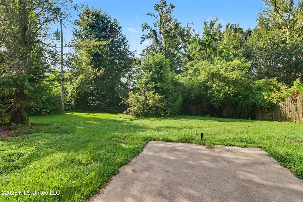 1307 Wisteria Lane Long Beach, MS 39560