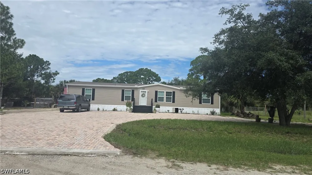 S Kennel Street Clewiston, FL 33440