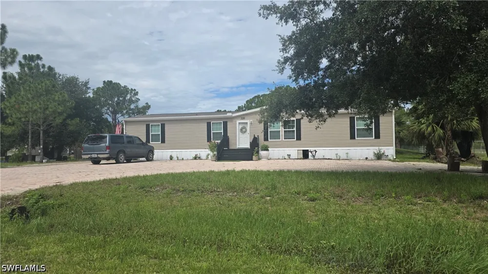 S Kennel Street Clewiston, FL 33440