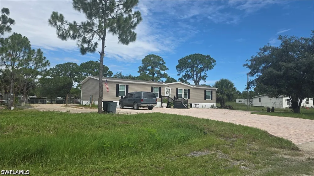 S Kennel Street Clewiston, FL 33440