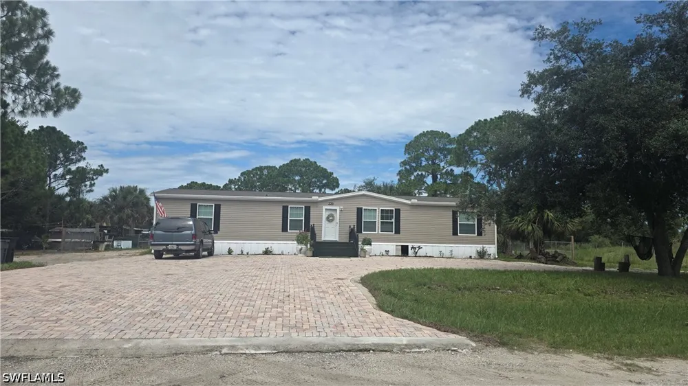 S Kennel Street Clewiston, FL 33440
