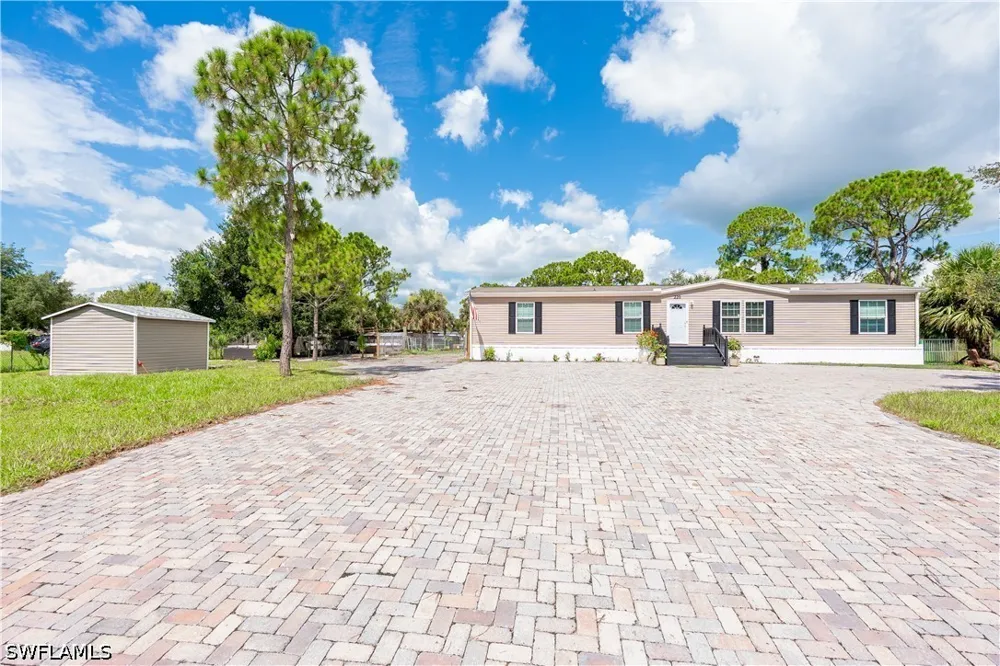 S Kennel Street Clewiston, FL 33440