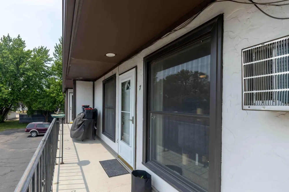 2629 Arrowhead Road S #B7 Fargo, ND 58103