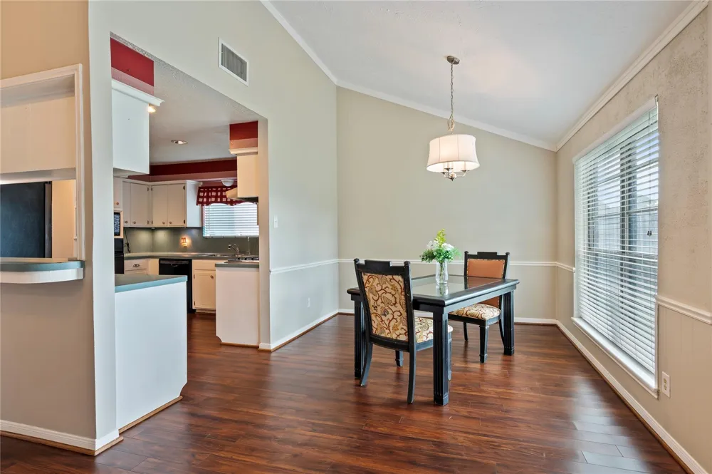 4303 Seneca Street Pasadena, TX 77504
