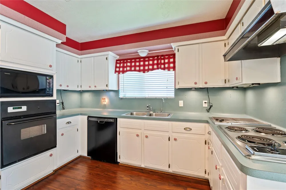 4303 Seneca Street Pasadena, TX 77504