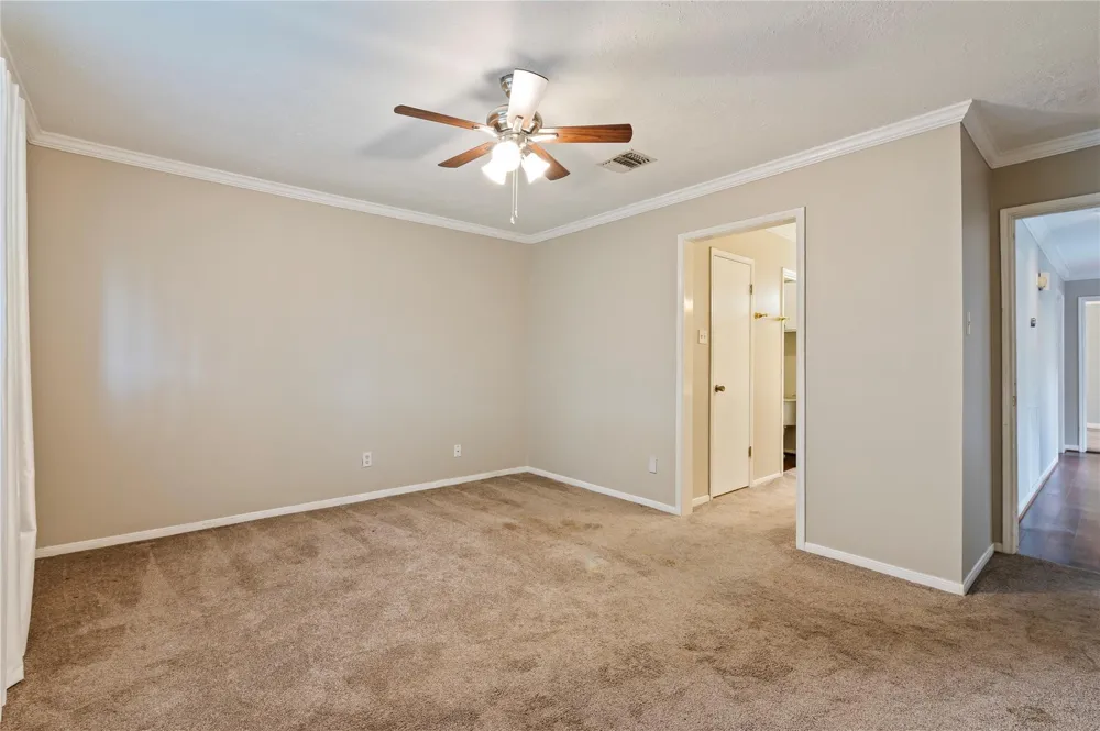 4303 Seneca Street Pasadena, TX 77504