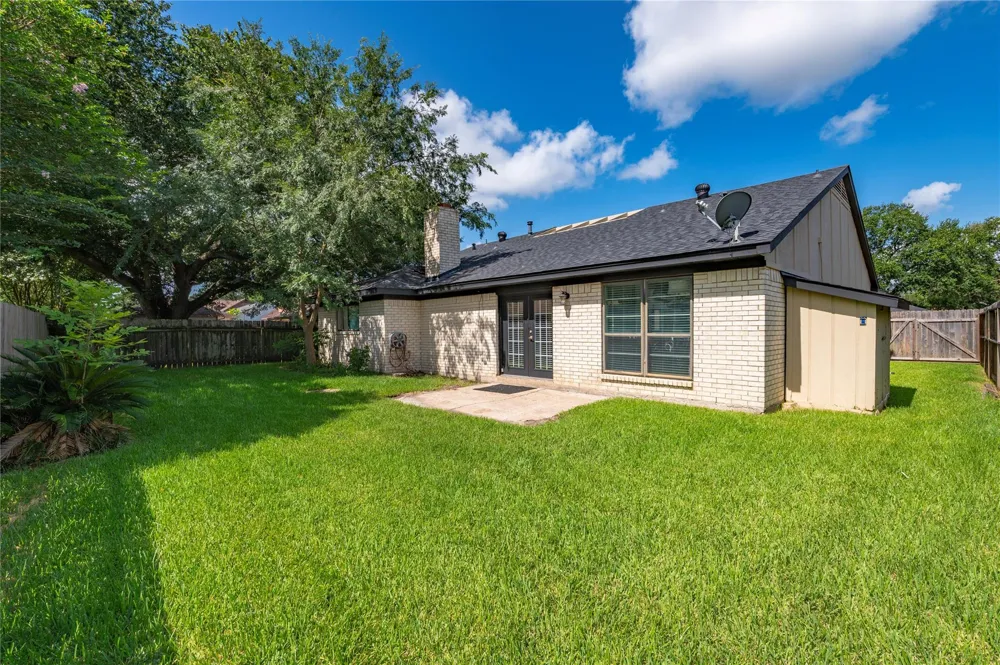 4303 Seneca Street Pasadena, TX 77504