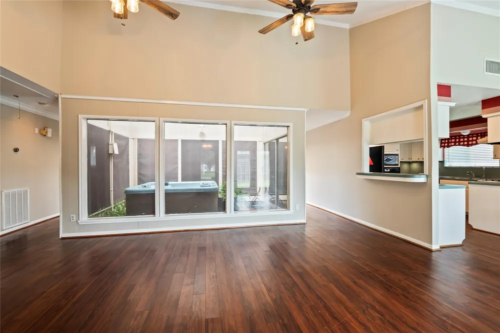 4303 Seneca Street Pasadena, TX 77504