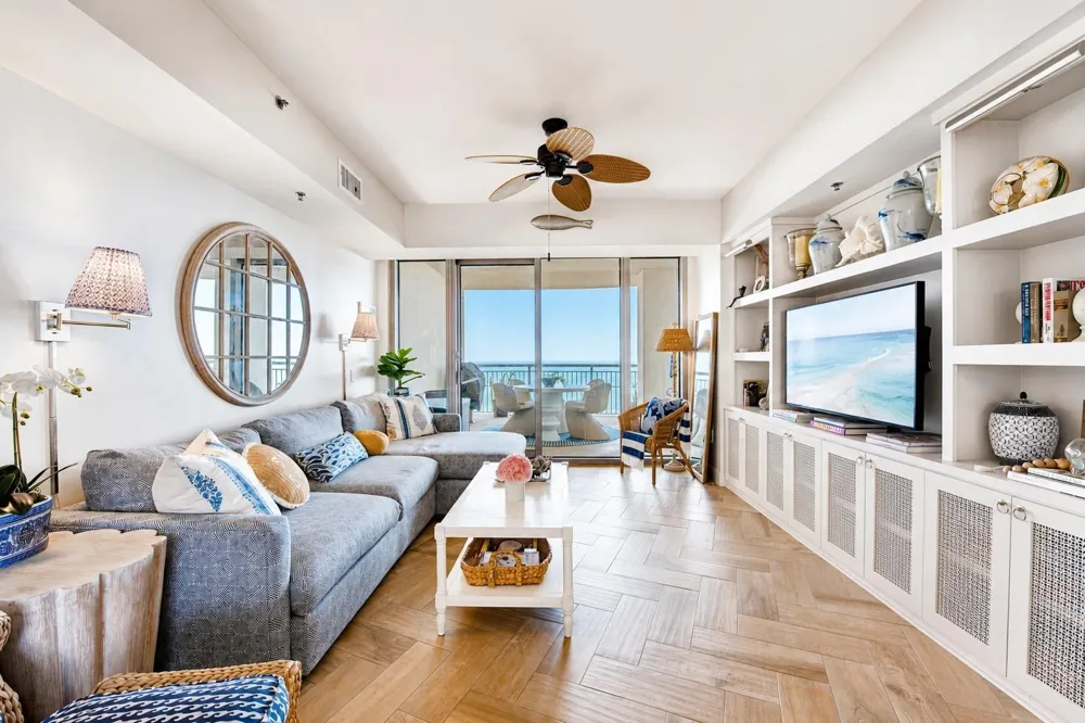 801 E Beach Drive #BC1910 Galveston, TX 77550