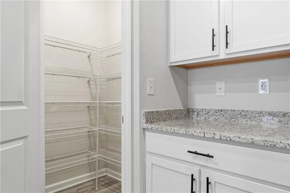 3939 Hidden River Lane Oakwood, GA 30566