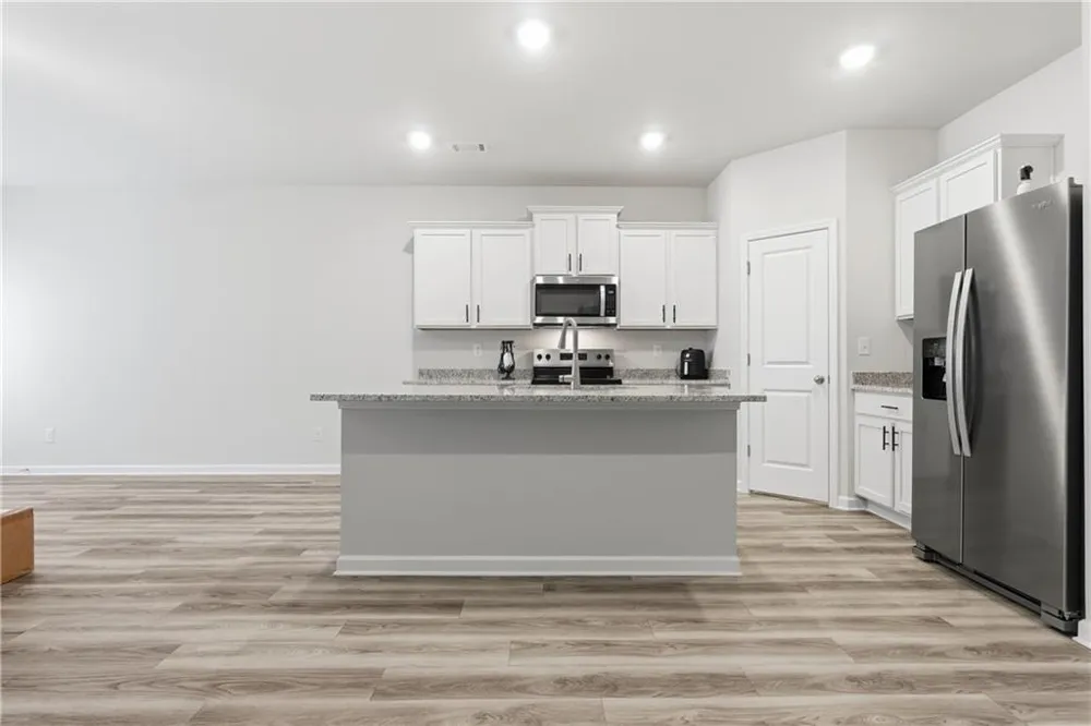 3939 Hidden River Lane Oakwood, GA 30566
