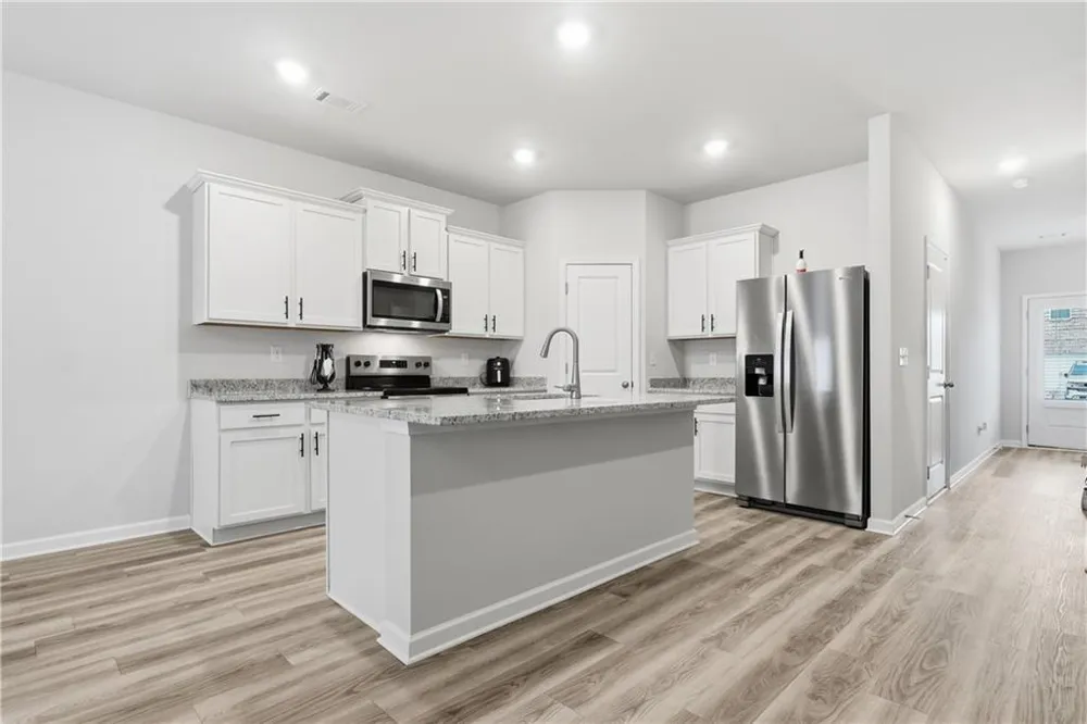 3939 Hidden River Lane Oakwood, GA 30566