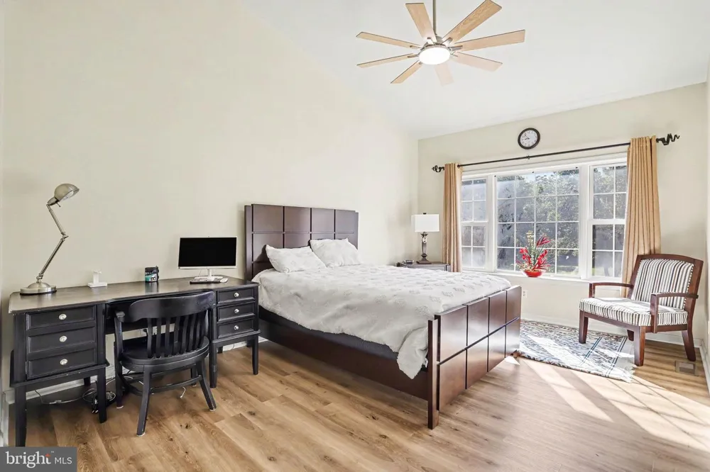 532 WATERSIDE CIR L-0133 Lebanon, PA 17042