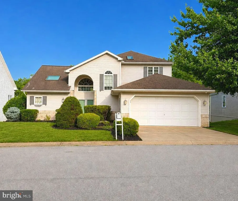 532 WATERSIDE CIR L-0133 Lebanon, PA 17042