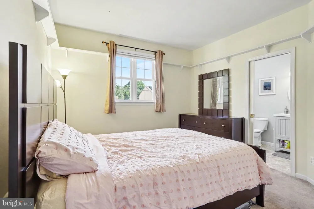 532 WATERSIDE CIR L-0133 Lebanon, PA 17042
