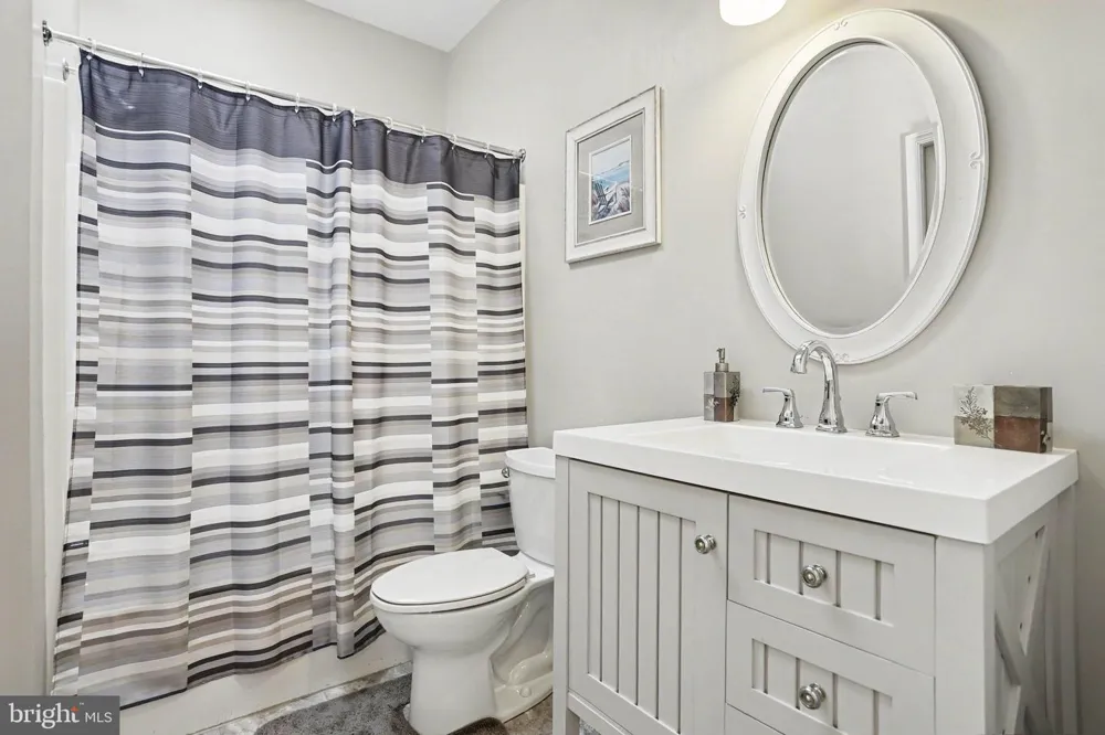 532 WATERSIDE CIR L-0133 Lebanon, PA 17042