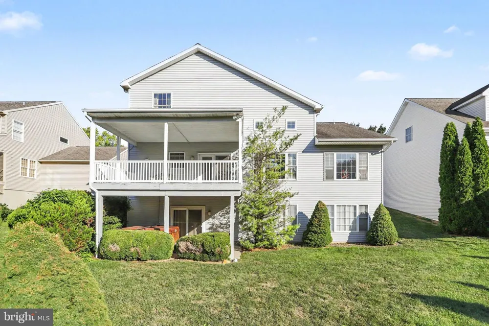 532 WATERSIDE CIR L-0133 Lebanon, PA 17042
