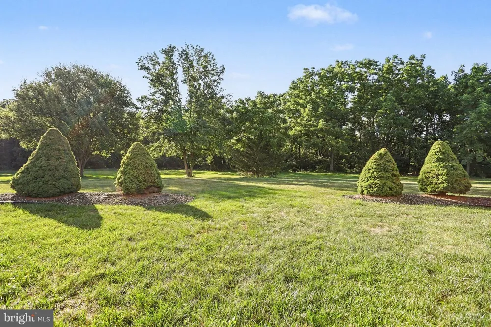 532 WATERSIDE CIR L-0133 Lebanon, PA 17042