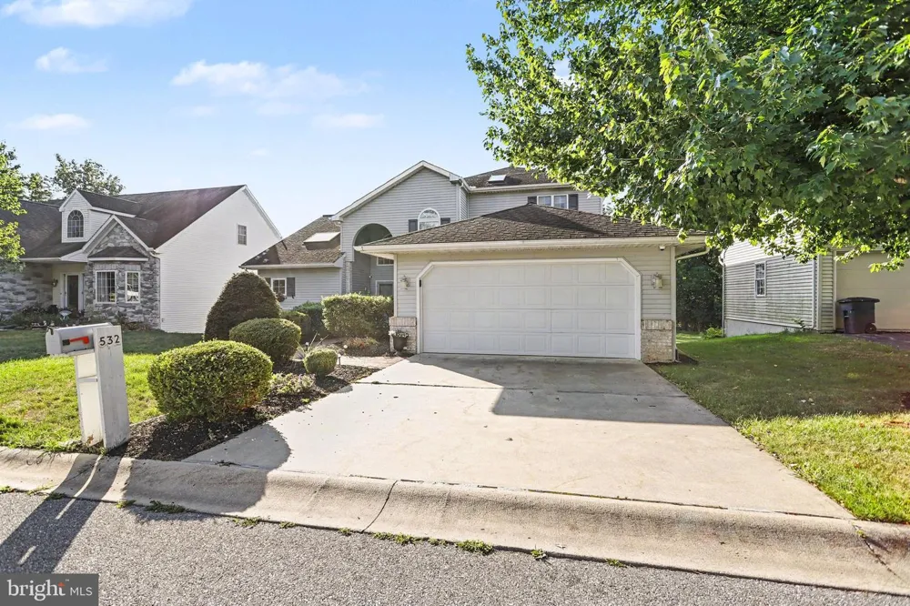 532 WATERSIDE CIR L-0133 Lebanon, PA 17042